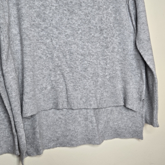 SUNDANCE Cross Creek Long Sleeve Lambswool Blend Stitch Shoulder - Picture 4 of 8